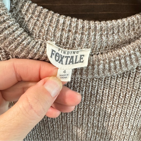 Finding Foxtale Kids Ribbed Knit Wool Blend Crewneck Sweater in Oatmeal Size 4 - Picture 2 of 4